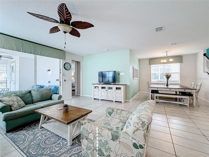 Image No.6-7 Bed House for sale