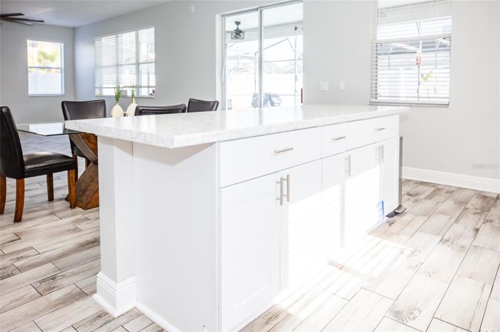 Image No.27-6 Bed House for sale