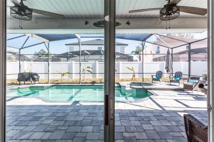 Image No.30-6 Bed House for sale