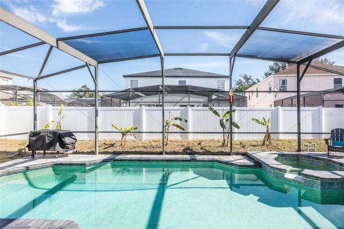 Image No.32-6 Bed House for sale