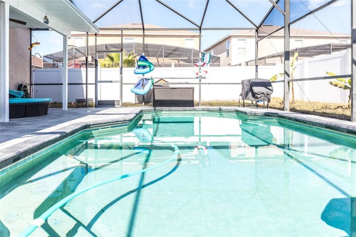 Image No.38-6 Bed House for sale