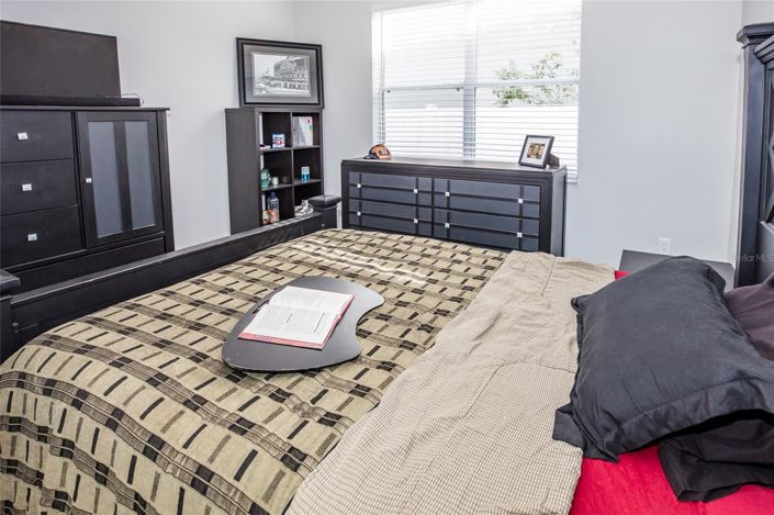 Image No.45-6 Bed House for sale