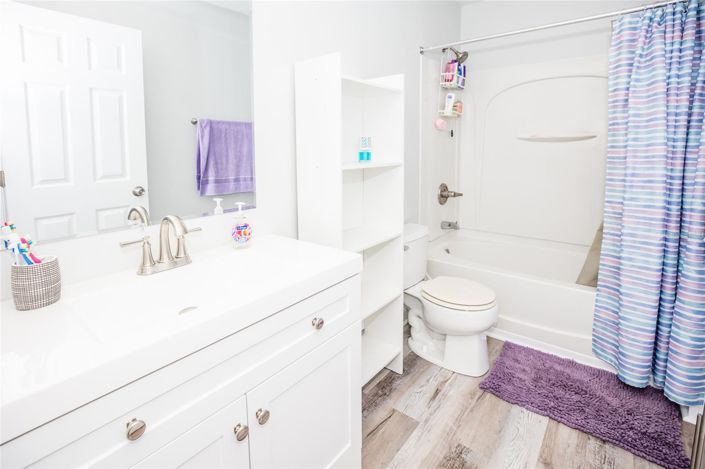 Image No.83-6 Bed House for sale