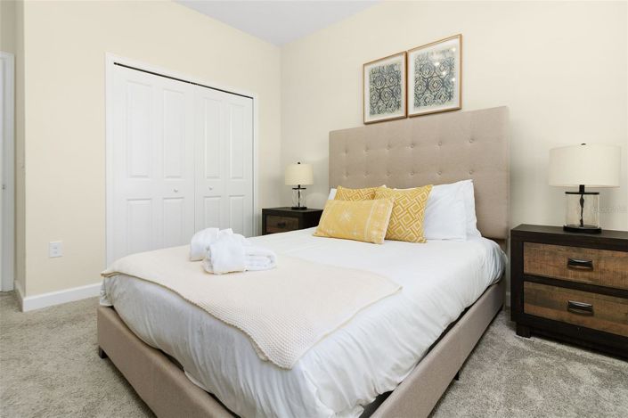 Image No.9-5 Bed House for sale