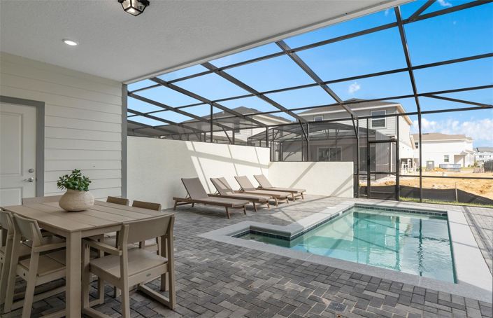 Image No.34-5 Bed Townhouse for sale