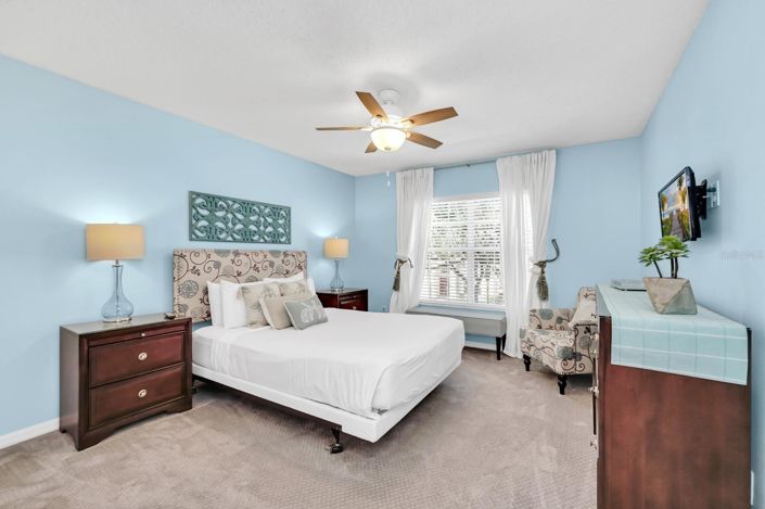 Image No.30-6 Bed House for sale