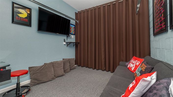 Image No.26-5 Bed House for sale