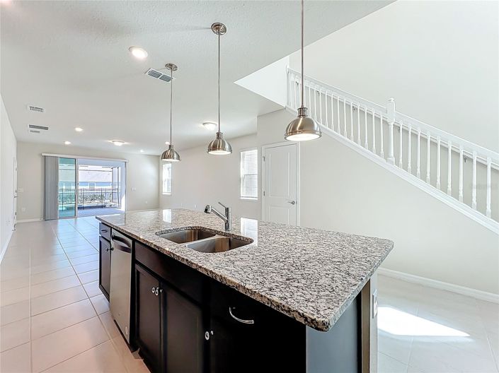 Image No.22-6 Bed House for sale