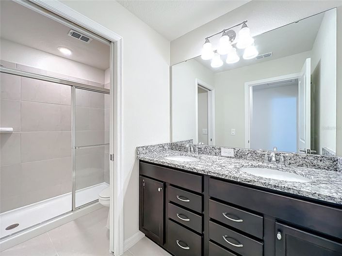 Image No.34-6 Bed House for sale