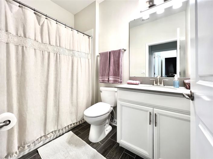 Image No.15-4 Bed House for sale