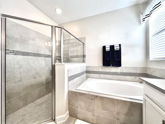 Image No.27-4 Bed House for sale