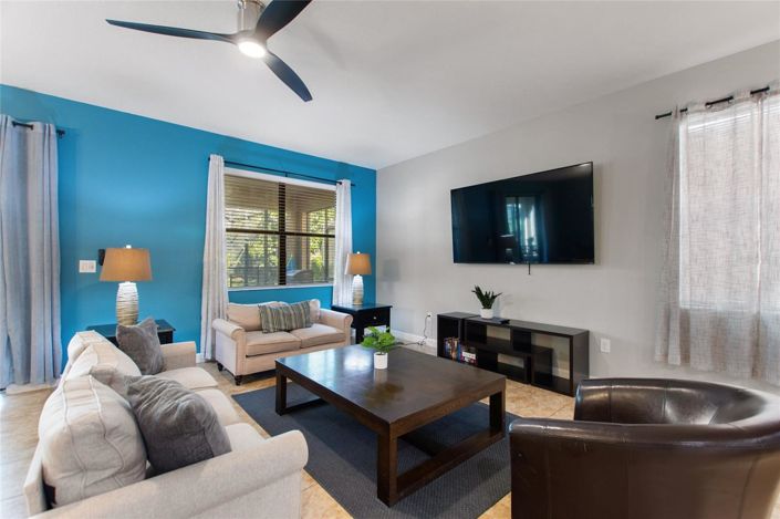 Image No.10-7 Bed House for sale