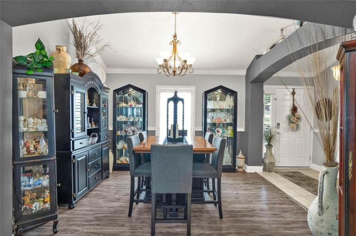 Image No.11-4 Bed House for sale