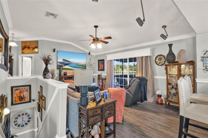 Image No.6-4 Bed House for sale