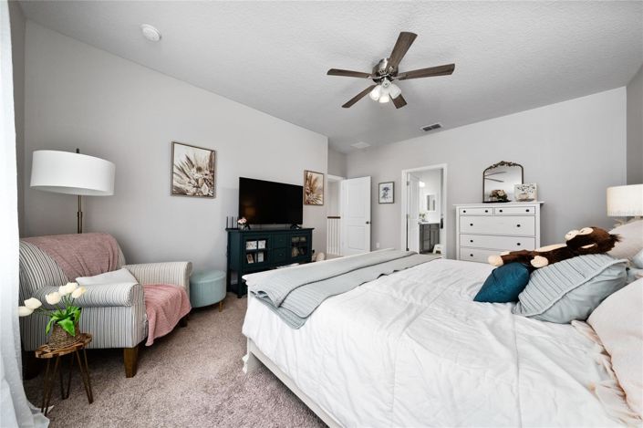 Image No.18-4 Bed House for sale