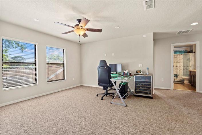 Image No.21-5 Bed House for sale