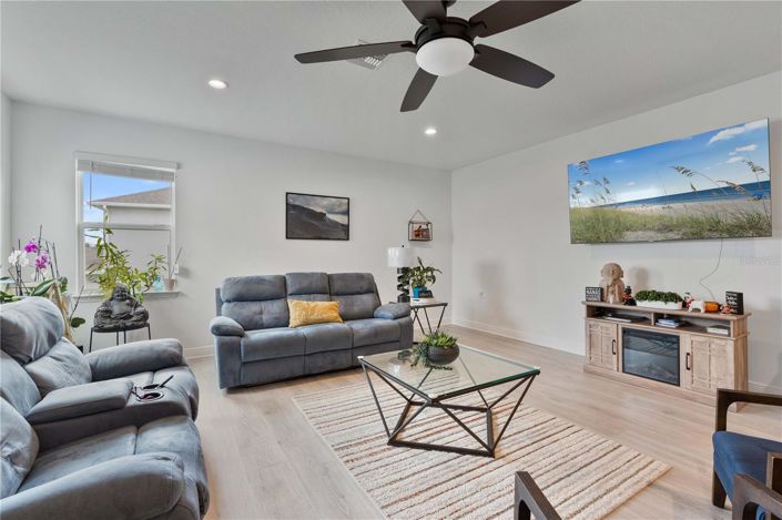 Image No.24-5 Bed House for sale