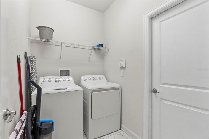 Image No.16-6 Bed House for sale