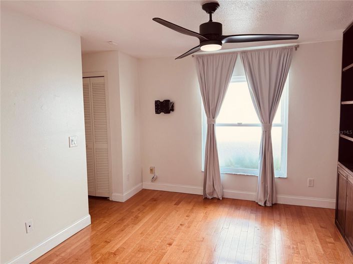 Image No.28-3 Bed House for sale