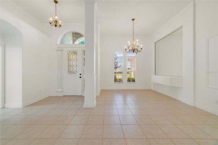 Image No.3-5 Bed House for sale