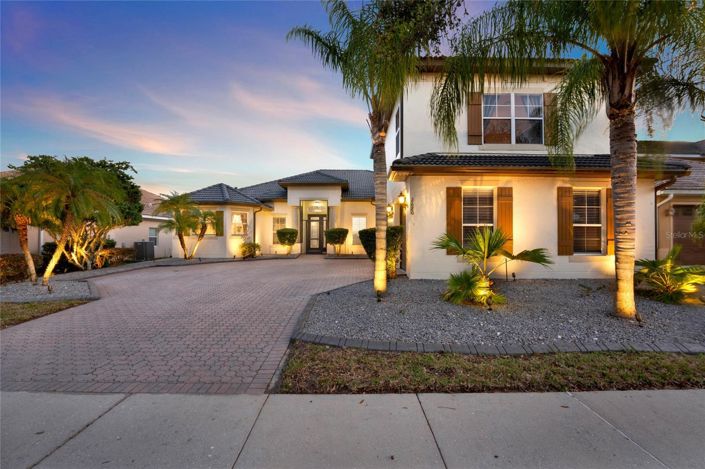 Image No.3-4 Bed House for sale