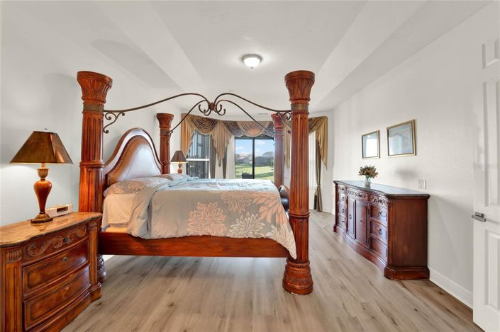 Image No.33-4 Bed House for sale