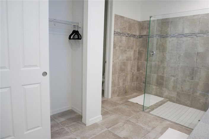 Image No.10-6 Bed House for sale