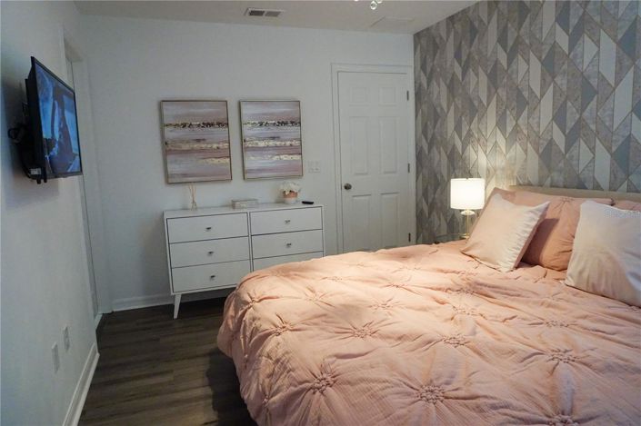 Image No.18-6 Bed House for sale