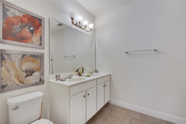 Image No.26-6 Bed House for sale