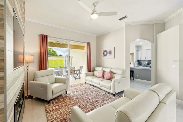 Image No.7-4 Bed House for sale