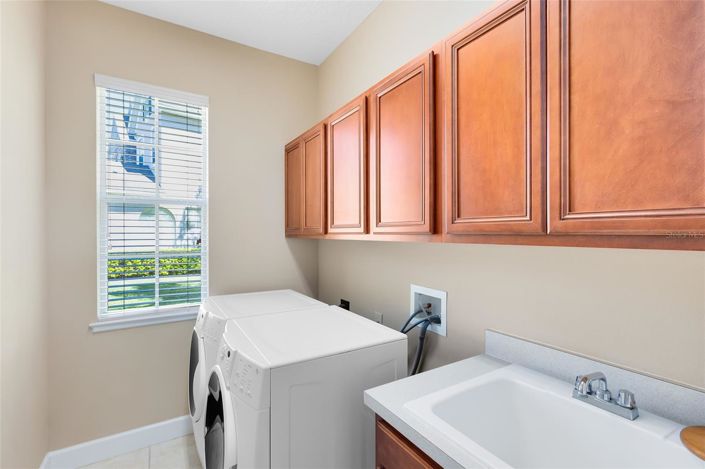 Image No.25-4 Bed House for sale