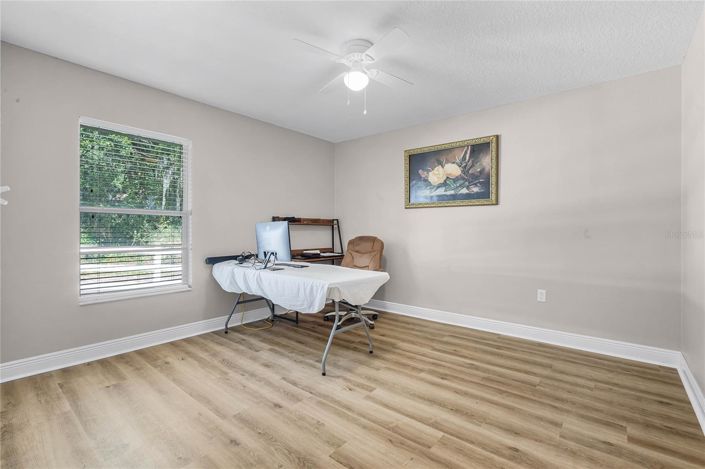 Image No.22-4 Bed House for sale