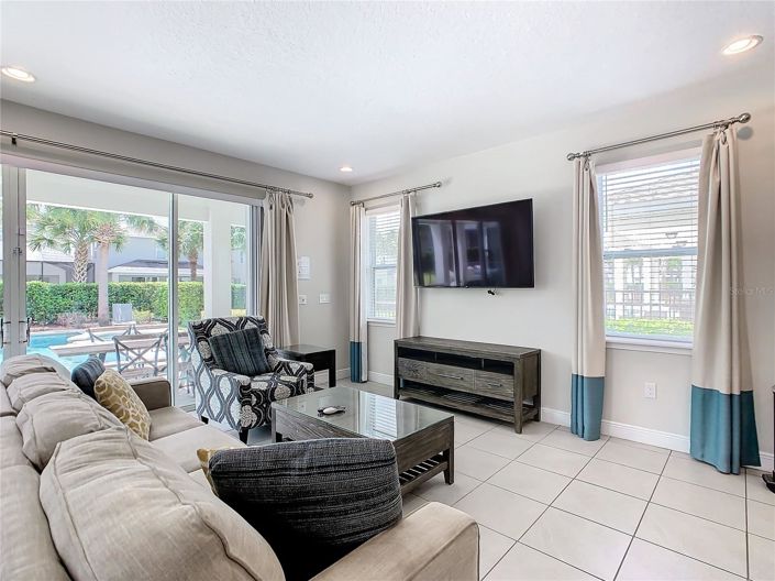 Image No.13-6 Bed House for sale