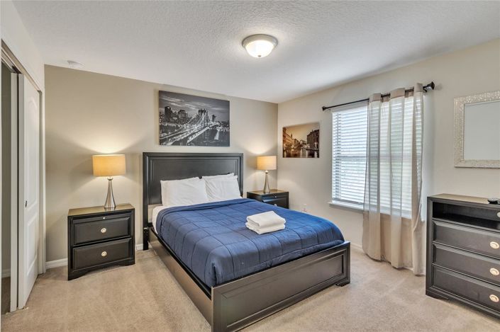 Image No.24-8 Bed House for sale