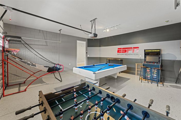 Image No.27-6 Bed House for sale