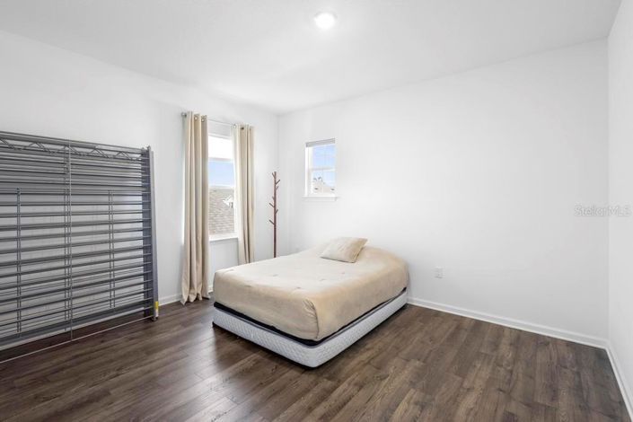 Image No.29-5 Bed House for sale