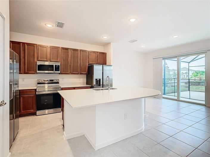 Image No.14-8 Bed House for sale