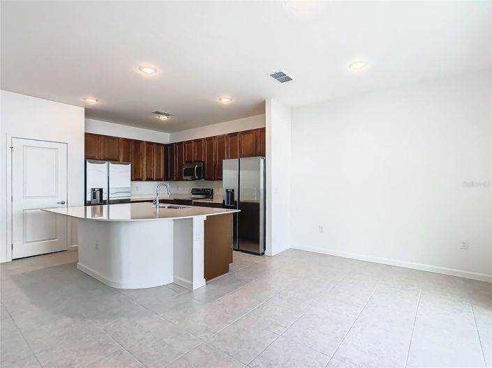 Image No.19-8 Bed House for sale