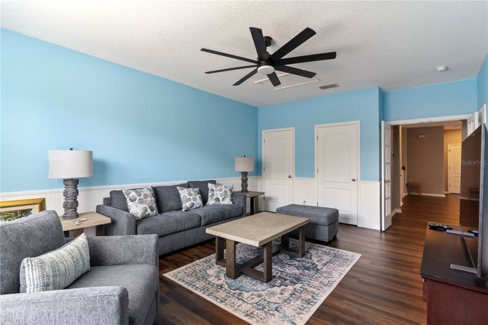 Image No.16-4 Bed House for sale