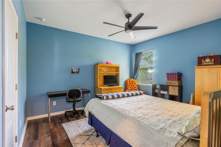 Image No.19-4 Bed House for sale