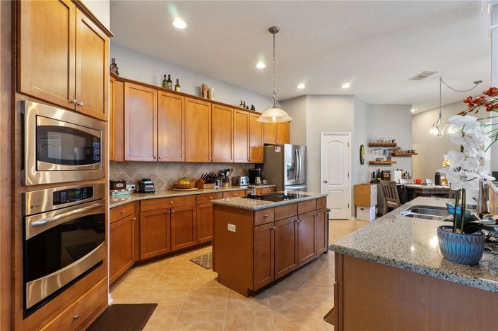 Image No.3-4 Bed House for sale