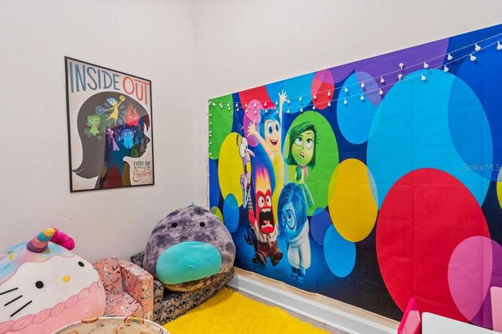 Image No.9-6 Bed House for sale