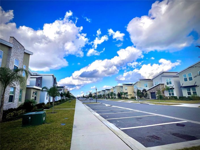 Image No.2-6 Bed House for sale