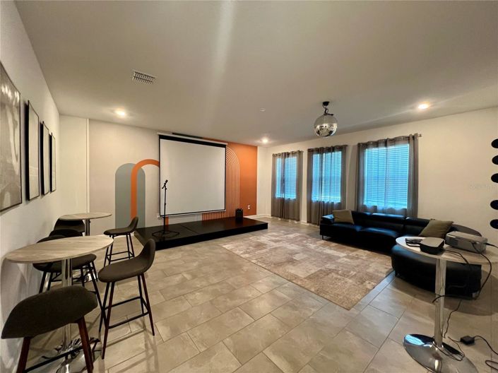 Image No.41-6 Bed House for sale