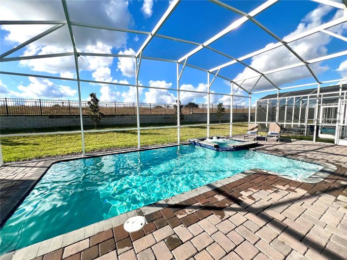 Image No.52-6 Bed House for sale