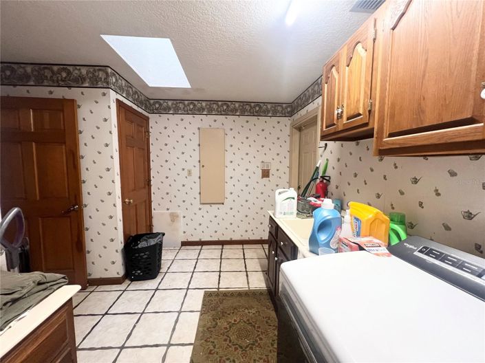 Image No.24-5 Bed House for sale