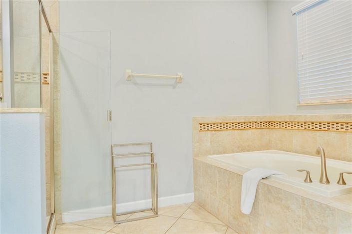 Image No.15-8 Bed House for sale