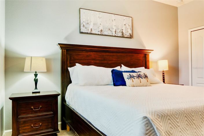 Image No.32-8 Bed House for sale