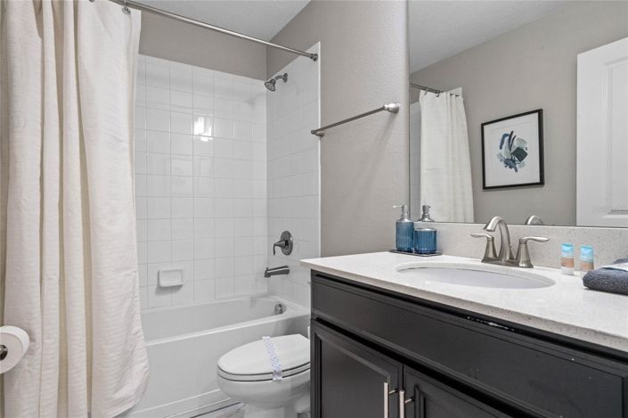 Image No.28-6 Bed House for sale