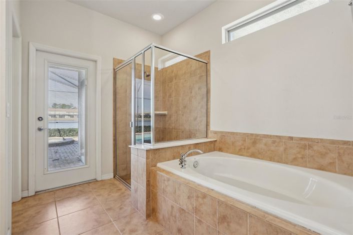 Image No.13-9 Bed House for sale